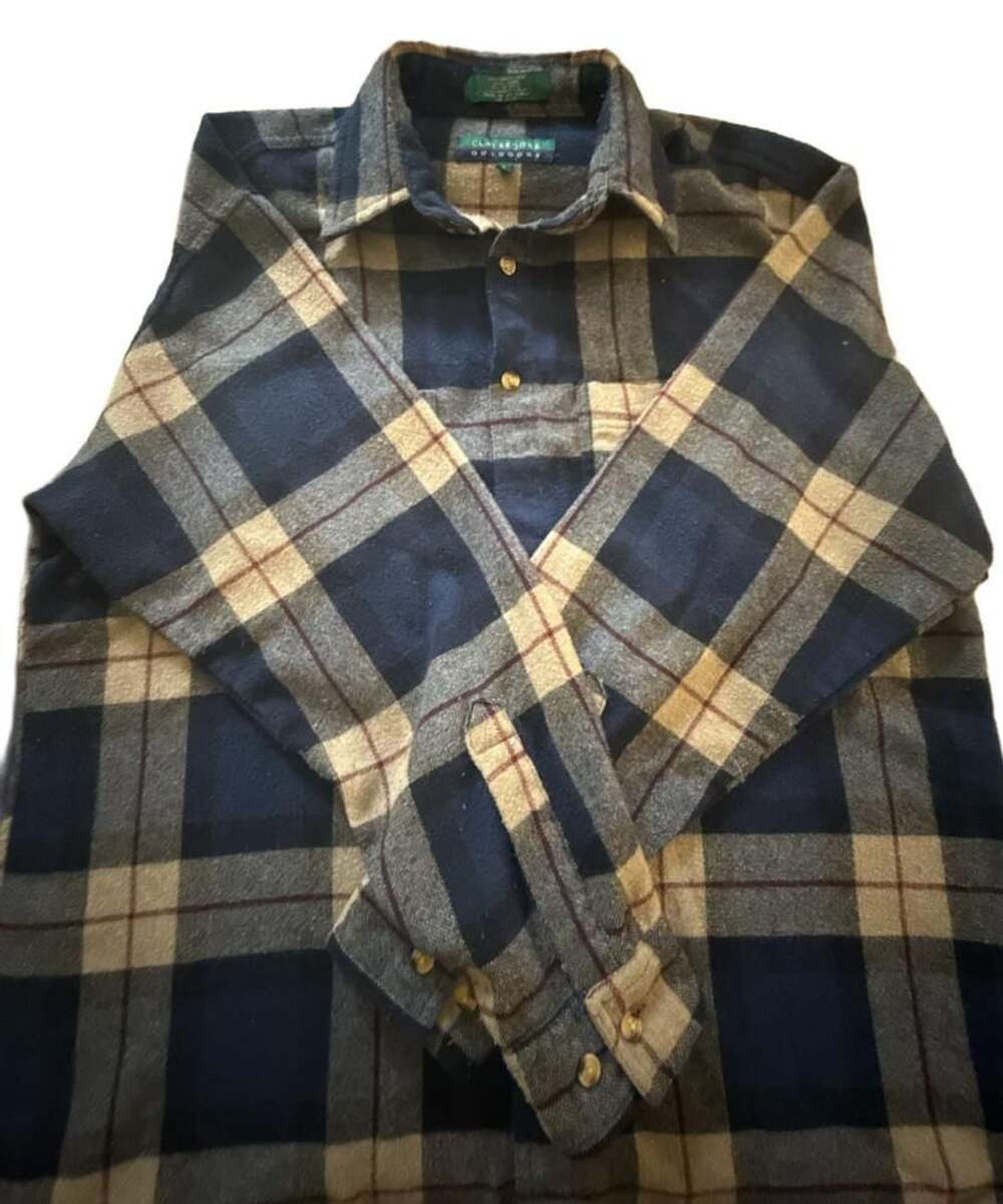 Claybrooke Outdoors Plaid Flannel Shirt Size L Blue Long Sleeve